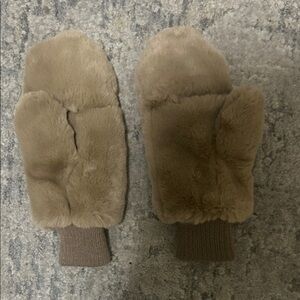 Cozy Tan Faux Fur Mittens